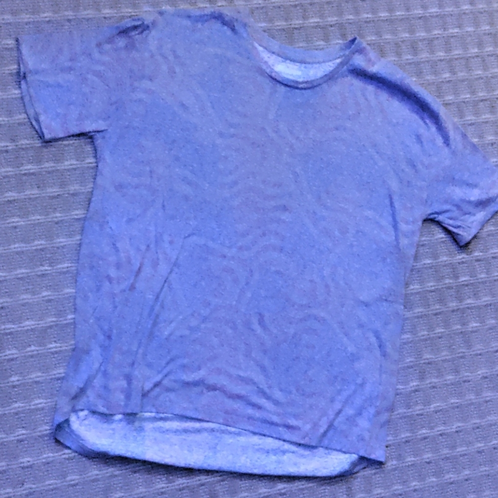 2x LulaRoe Shirt